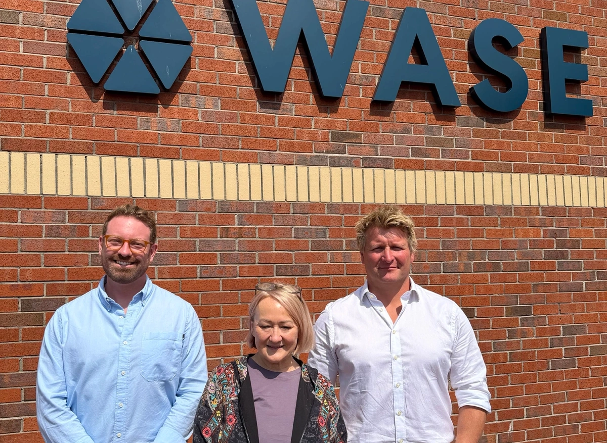Kerry McCarthy MP visit to WASE
