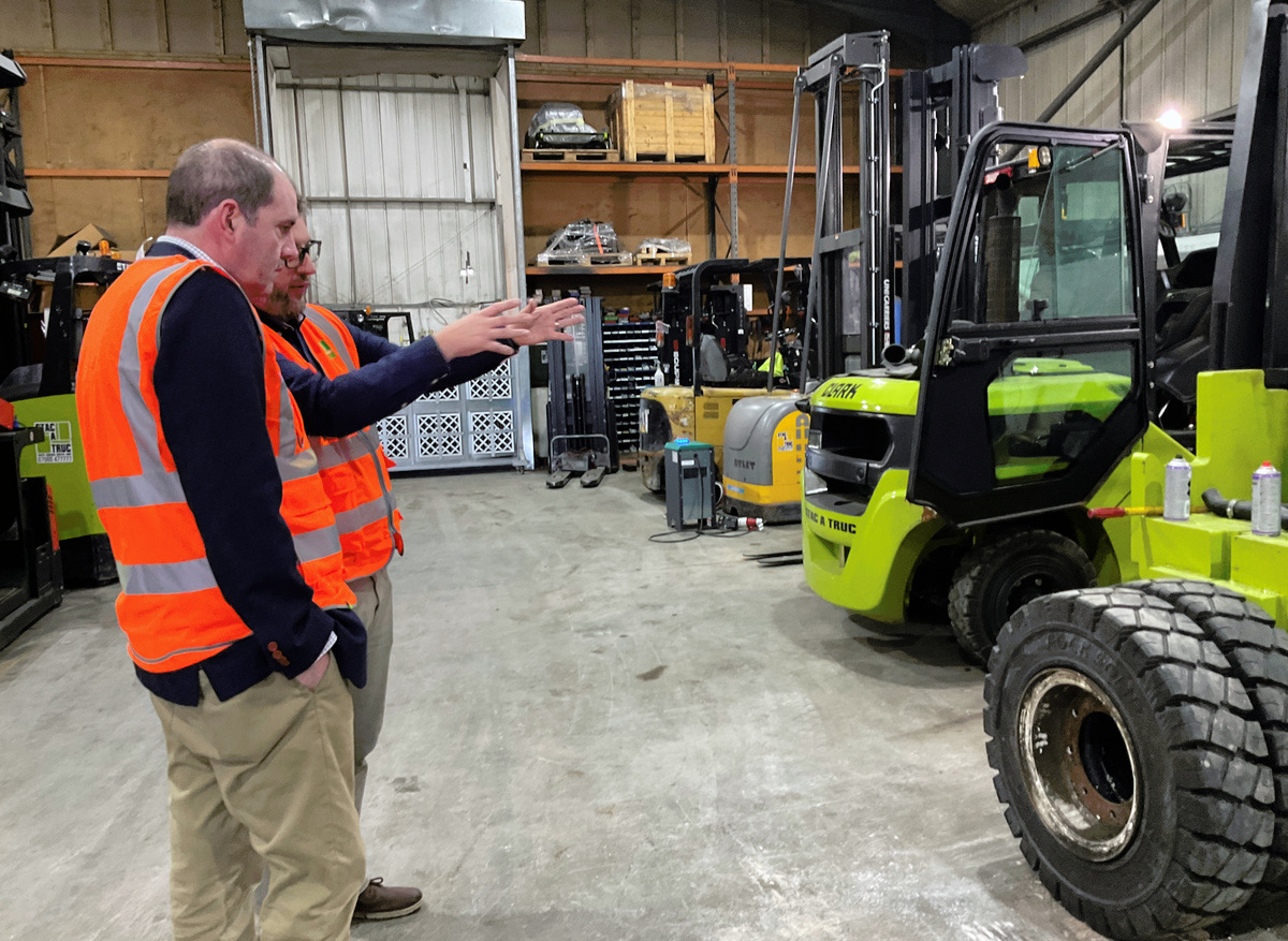 Lee Dillon MP visit to Newbury-based forklift supplier Stacatruc